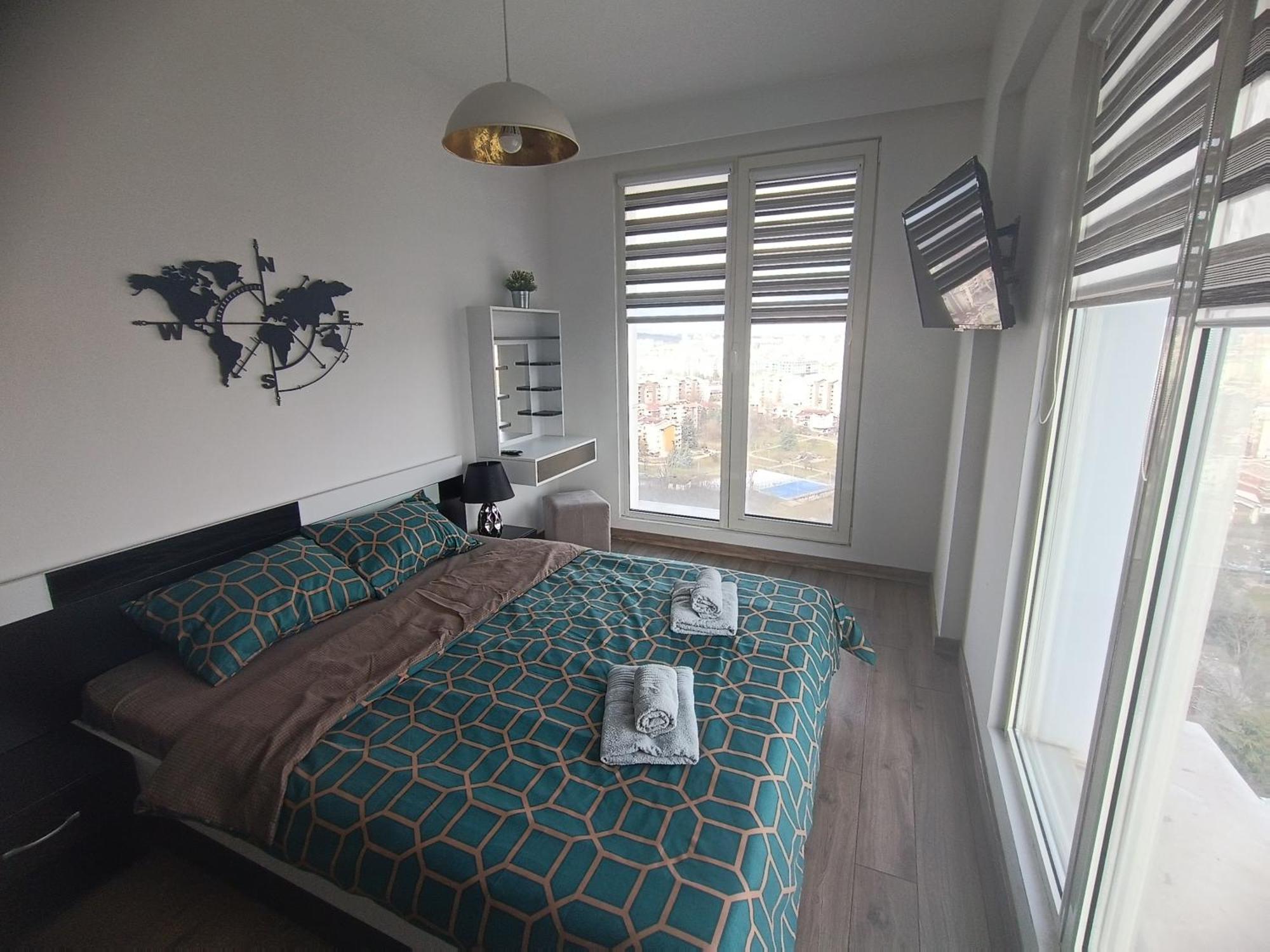 18Th & 16H Floor Secure Luxury Condos With Pool & Fitness Included In Price Skopje Exteriér fotografie