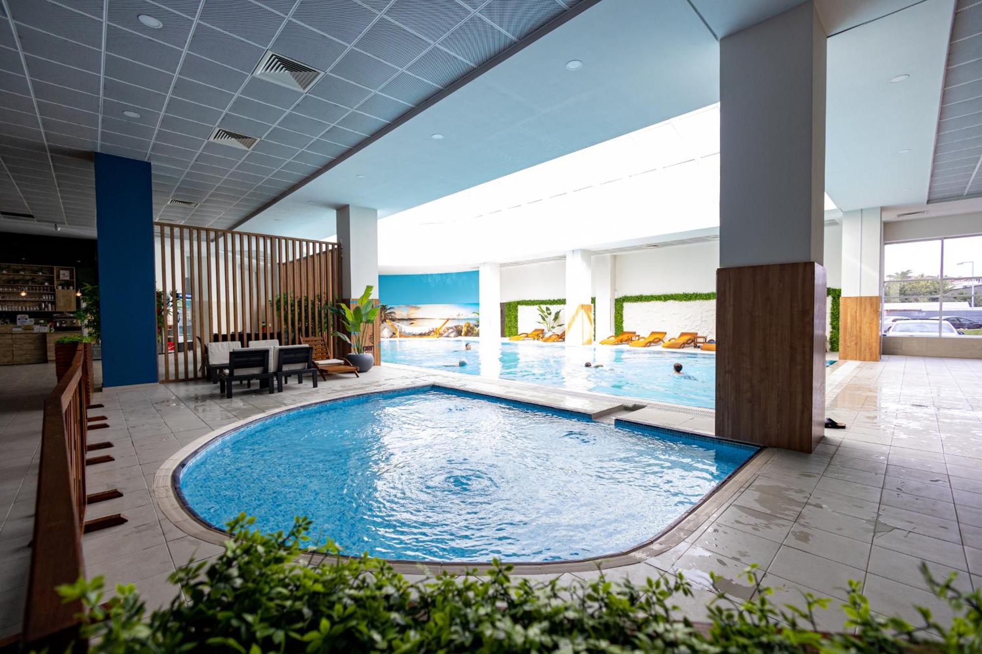 18Th & 16H Floor Secure Luxury Condos With Pool & Fitness Included In Price Skopje Exteriér fotografie
