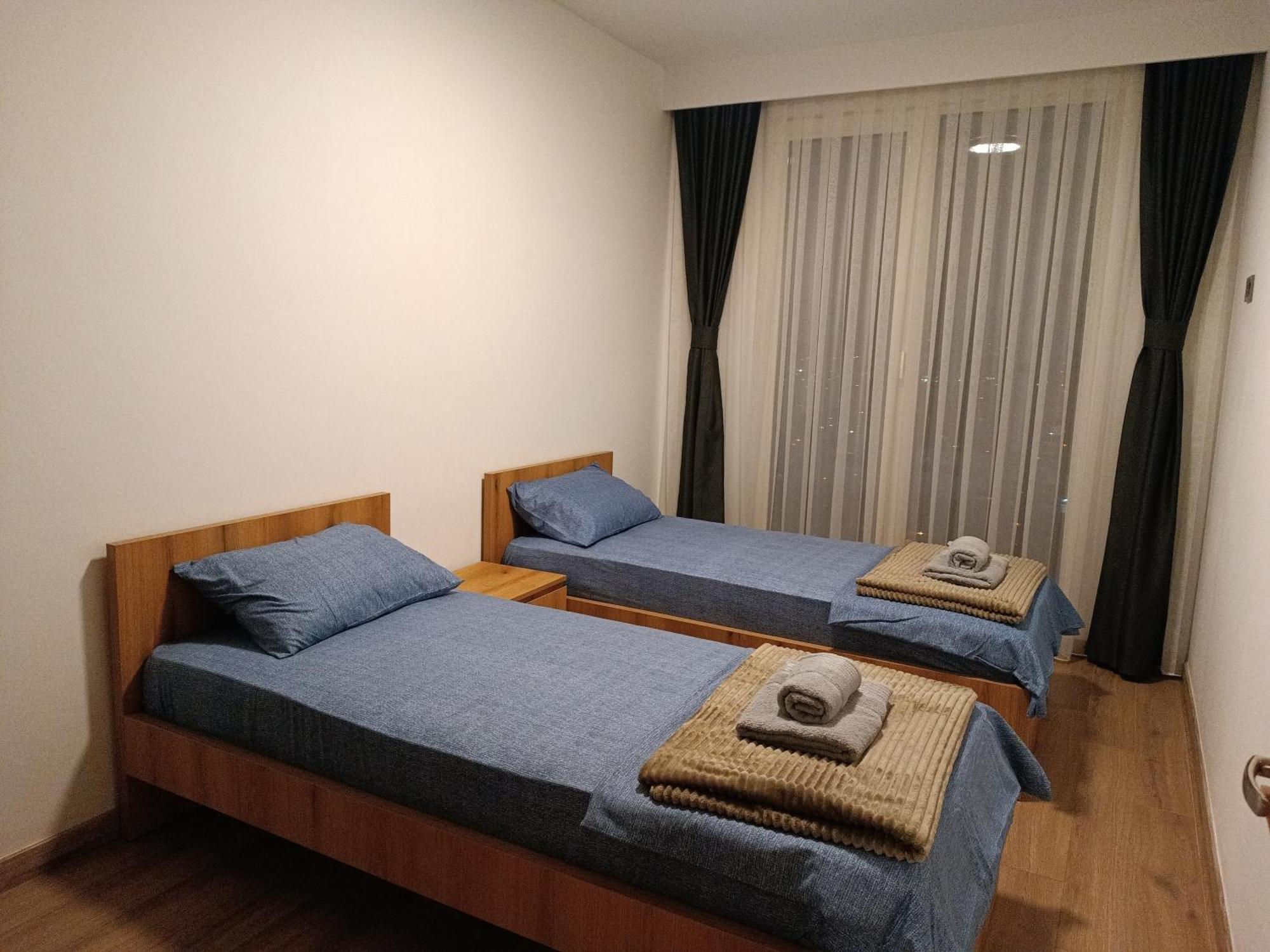 18Th & 16H Floor Secure Luxury Condos With Pool & Fitness Included In Price Skopje Exteriér fotografie