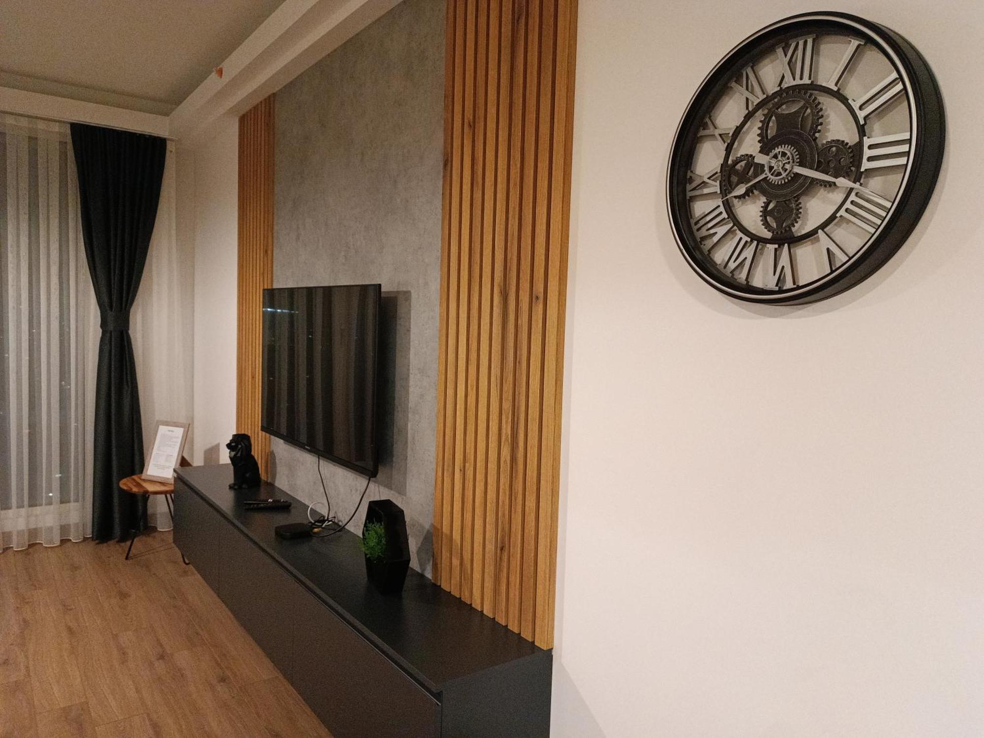 18Th & 16H Floor Secure Luxury Condos With Pool & Fitness Included In Price Skopje Exteriér fotografie